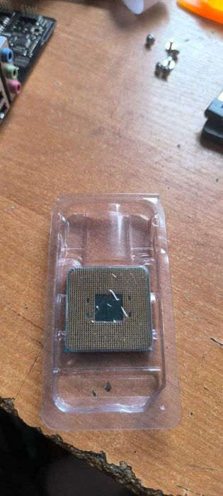 AMD Ryzen 3 3200GE