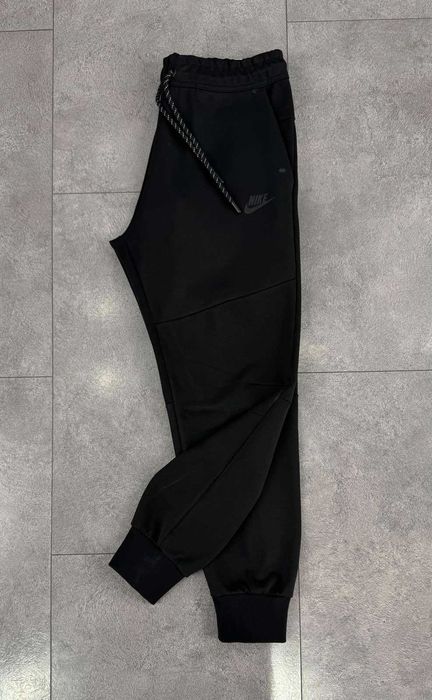 Мъжки Елеци Nike