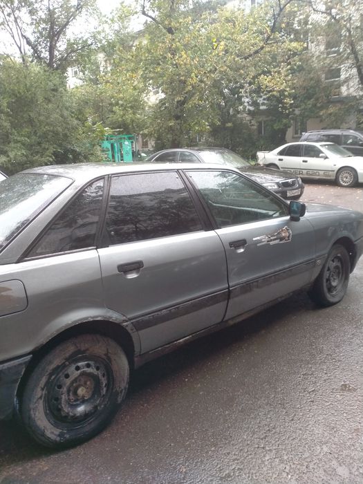 Продам Ауди 80 б3