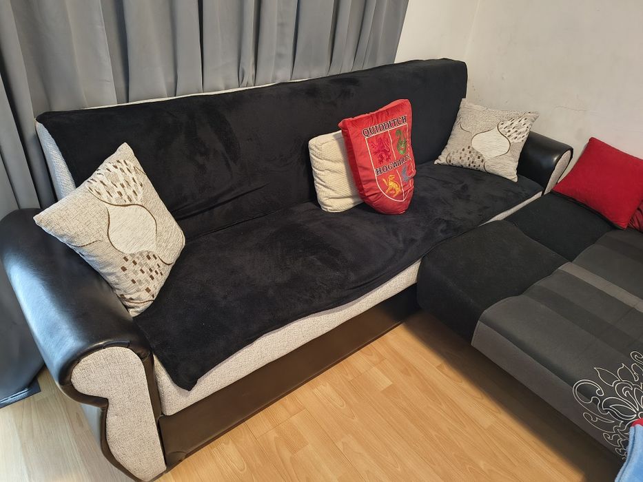 Дивани разтегателени 2бр.
