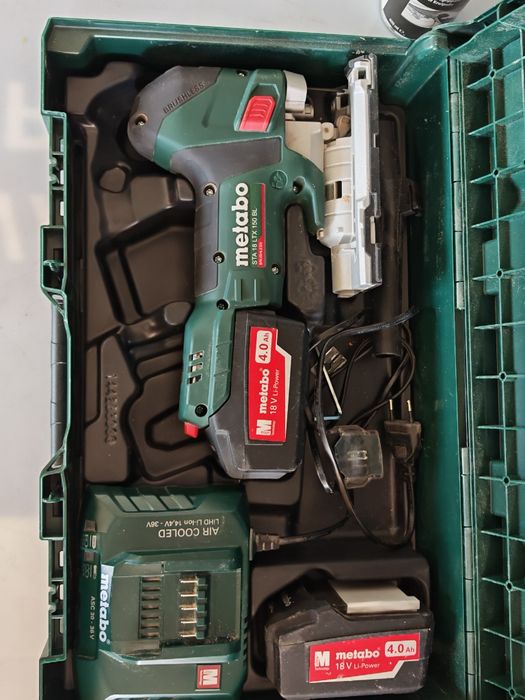 Metabo STA 18 LTX 150 BL акумулаторен прободен трион (безчетков) + 2x 4.0Ah батерии + зарядно + куфар