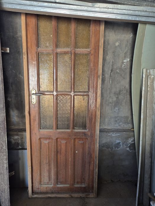 Есік есік бу есік