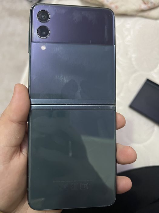 Продаю Samsung z flip 3