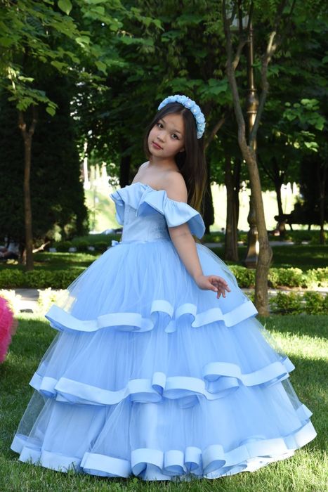 Прокат бальных и вечерних платьев