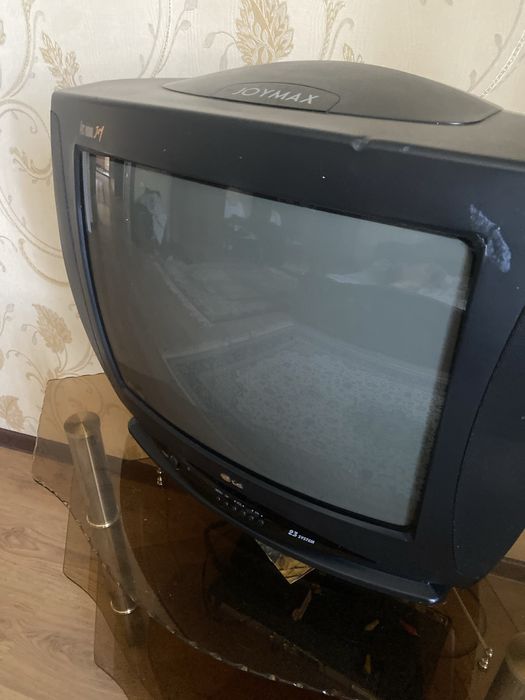 продаю телевизор за 5000
