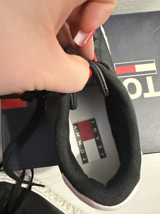 Adidasi Tommy Jeans marimea 37,5