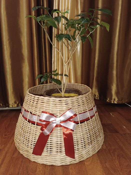 Корзина-юбка для елки
