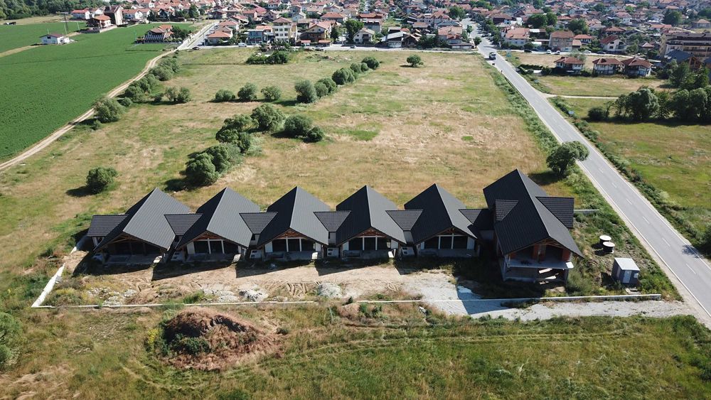 Продава се Къща в с. Баня, Област Благоевград - 860 кв.м за 1745 €/кв.м - Снимка #2