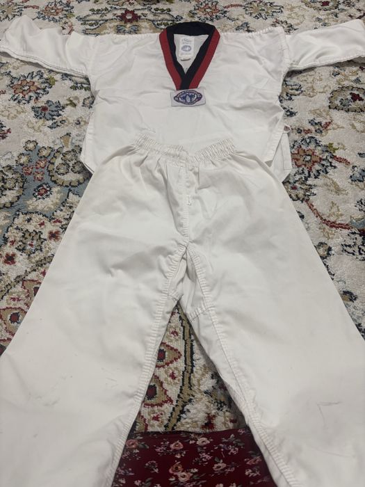 Продам кимано для таэквандо !