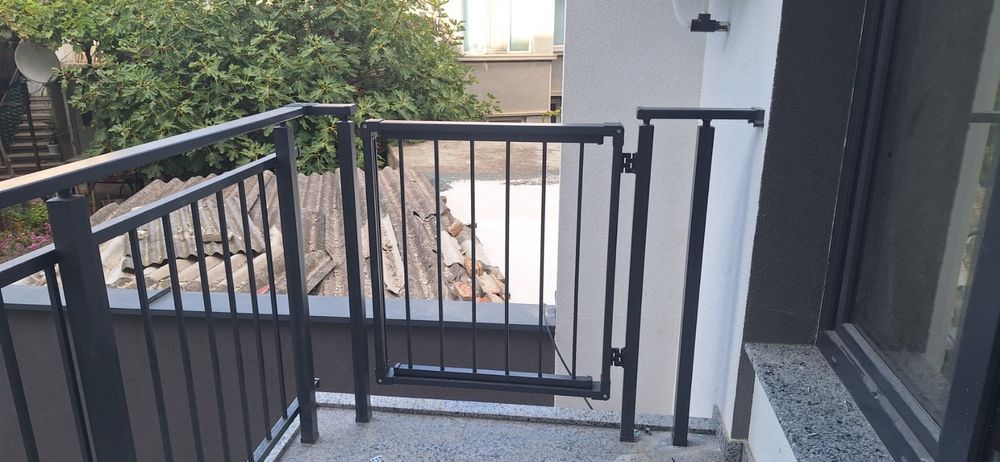 Алуминиеви и стъклени парапети с Експресен монтаж