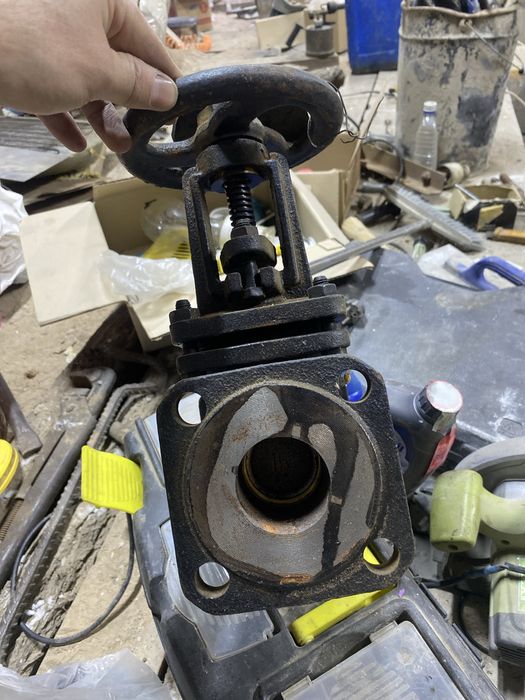 Задвишка продам задвишку