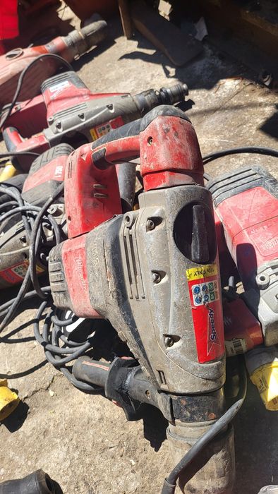 Vînd rotopercutoare Milwaukee la 110v pentru piese
