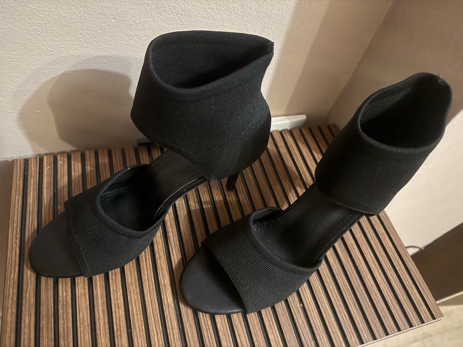 Летни черни обувки