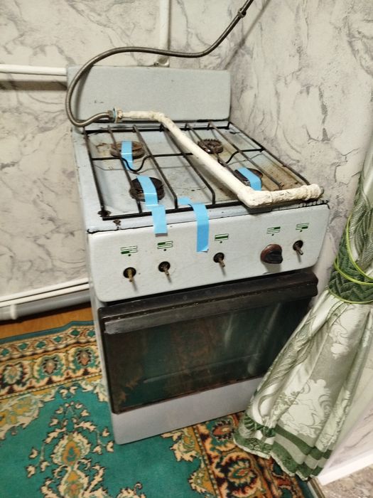 Газовая плита сотилади