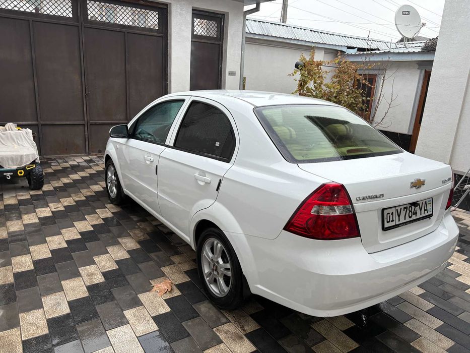 Продаю свою Nexia 3