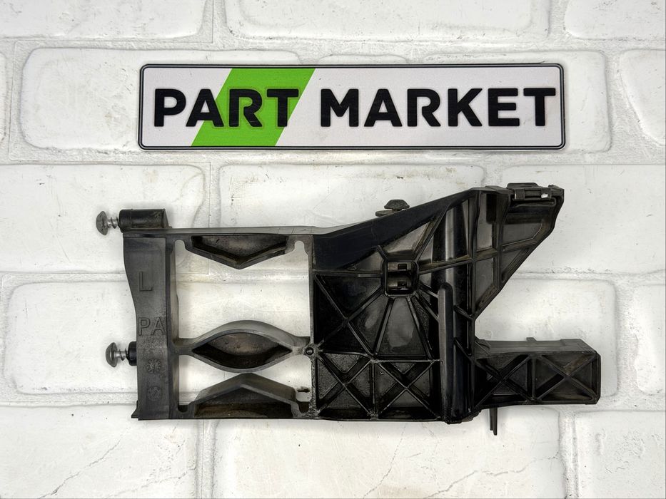 Стойка дуржач ляв фар AUDI A6 C7.5 Фейслифт 4G0805607A