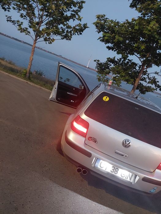 Vând /schimb  golf 4