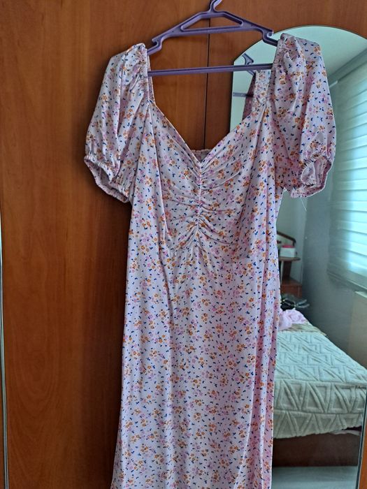 Розова лятна рокля