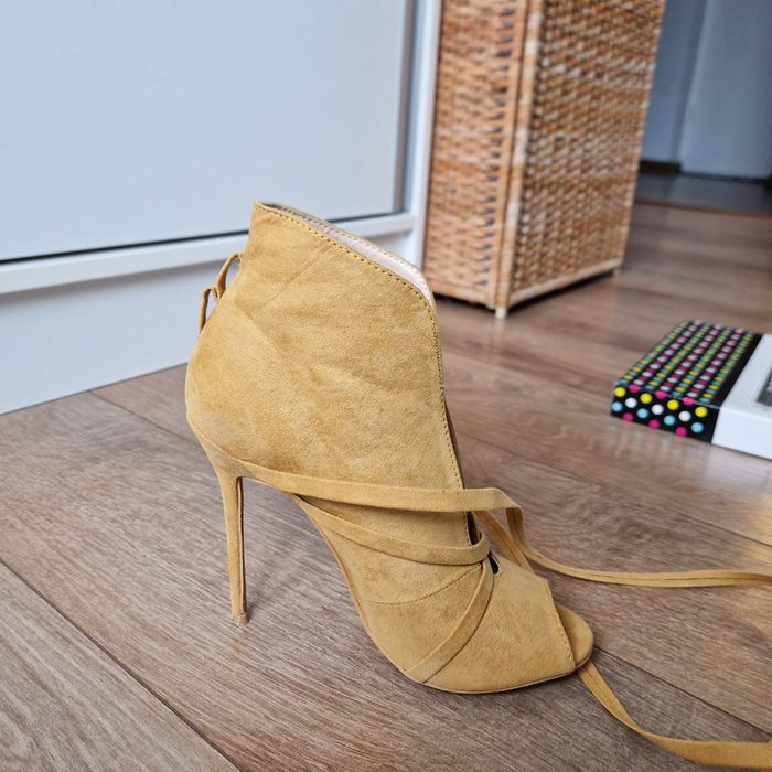 Botine Botinelli mărimea 36