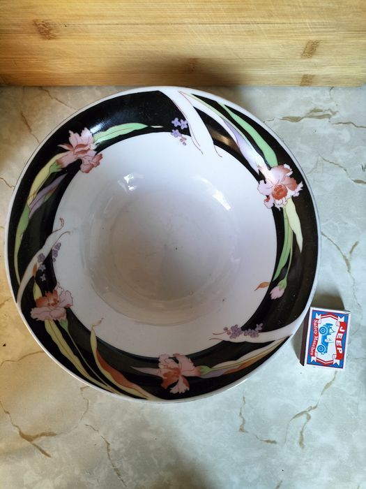 Кофейный сервиз на 5 персон, графин, чайники, косушки, мясорубка и др.