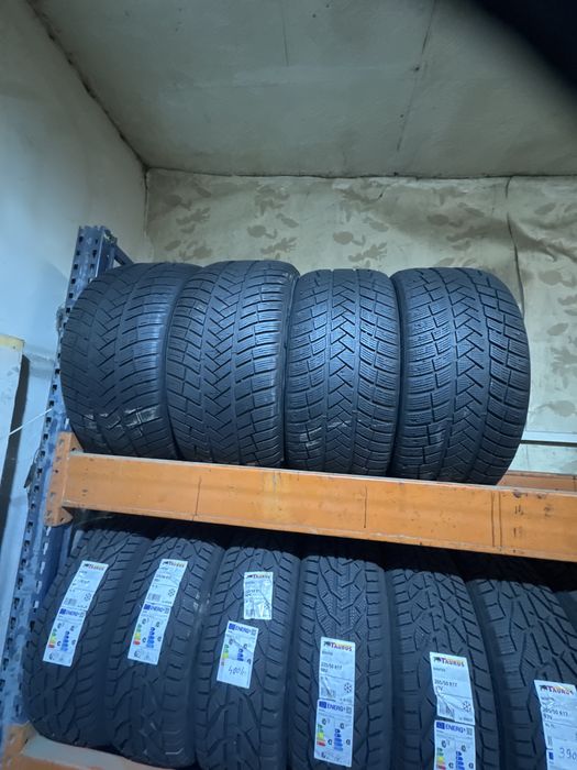 Set anvelope 315/40R21-275/45R21-Vedestein