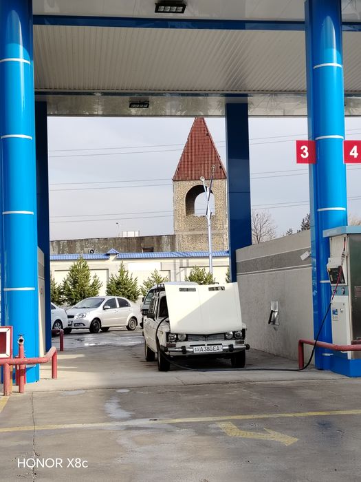 Vaz 2106 sotiladi 1983 yil gaz 75 tali 2034 yilgacha