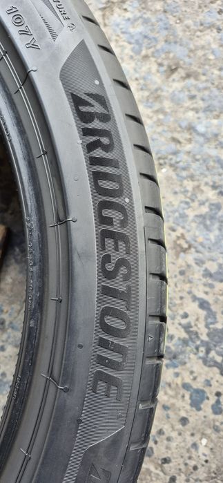 2 anvelope vara ca noi Bridgestone 275/40/22,dot 2023.Pretul este pe bucata.