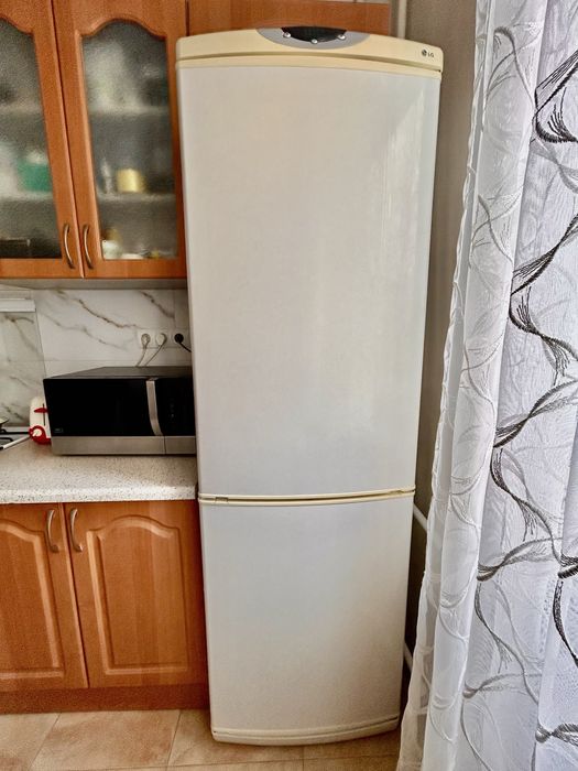 Холодильник LG б/у