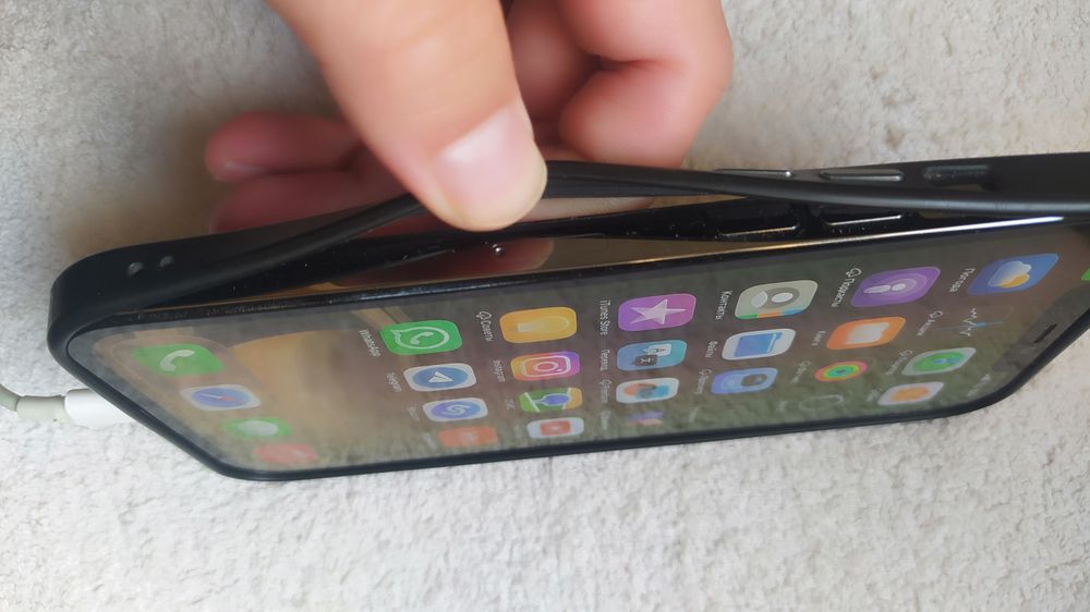 Продам iPhone 12 pro max