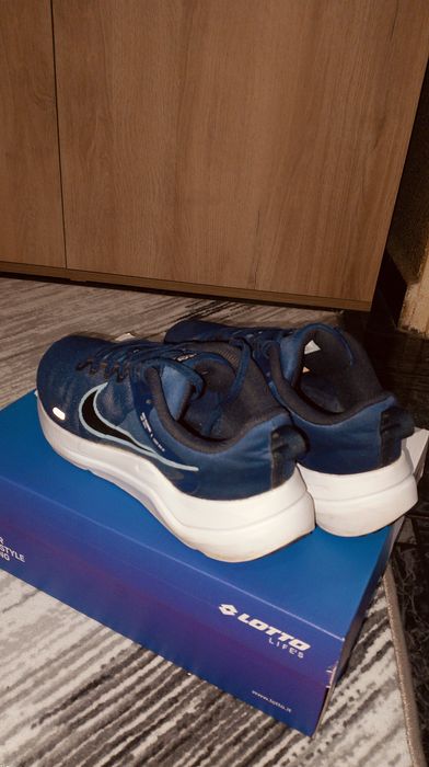 Nike ,fila маратонки