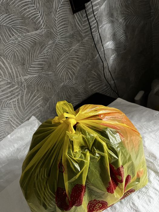 Одежда пакетом разные есть новые есть б/у