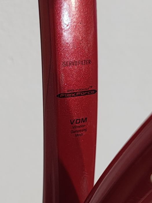 Rachetă Yonex Vcore 100D