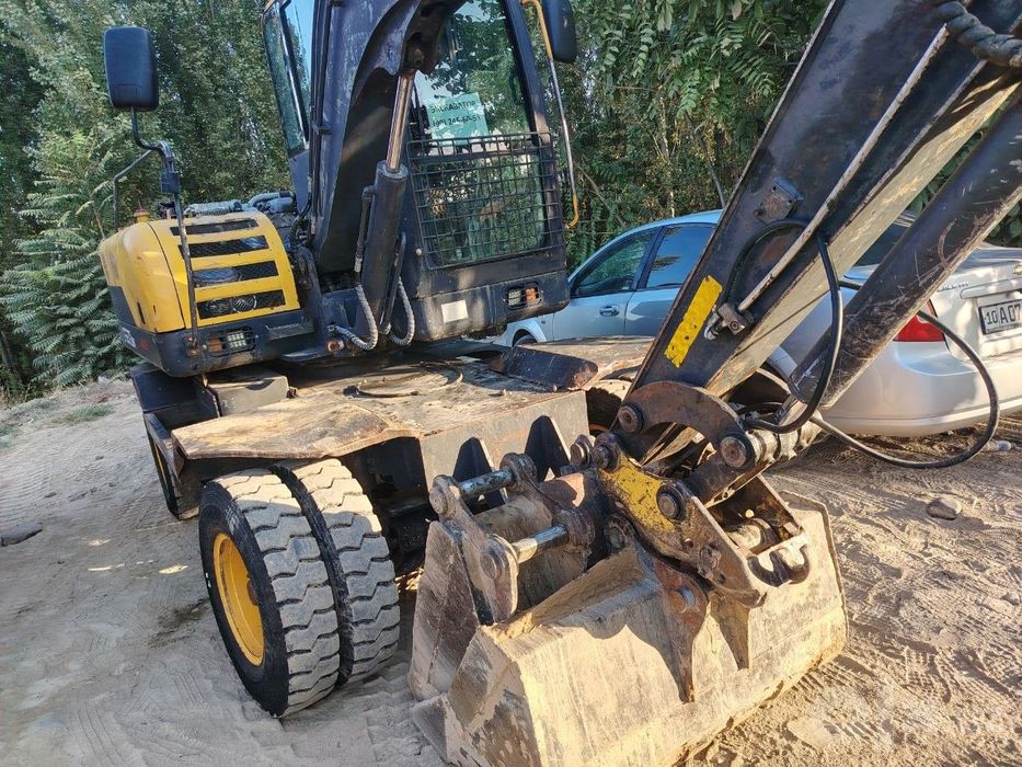 Mini  Excavator LG 670 BM sotiladi