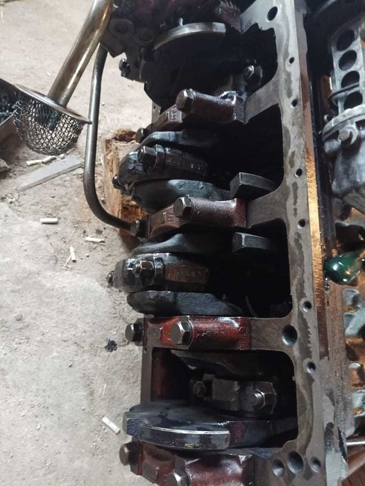 Двигатель МТЗ-80 с КПП в сборе