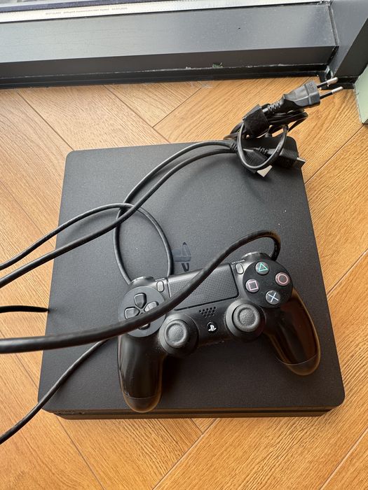 Продам Ps4 slim