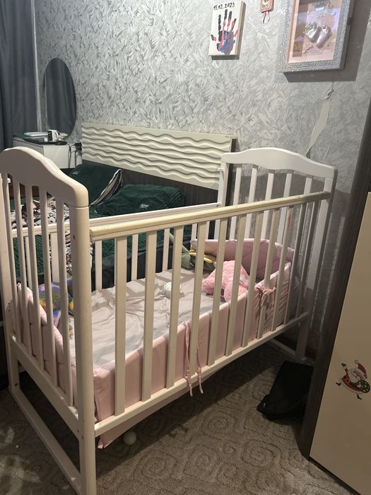 Детская кроватка для малышей