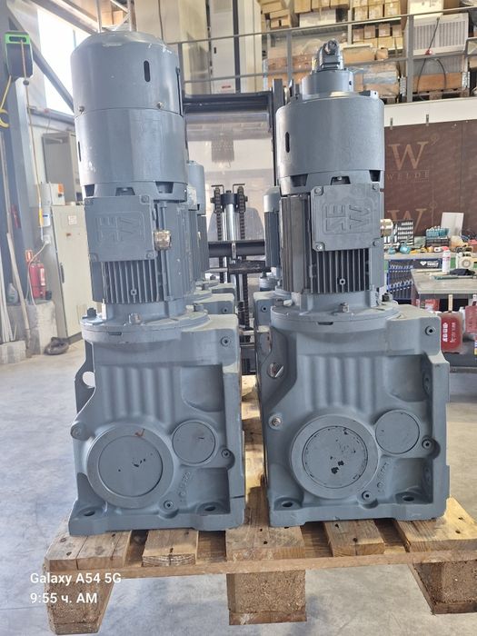 Мотор-редуктор SEW