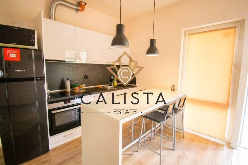 Дава се под наем Двустаен апартамент в София, Дружба 2 - 50 кв.м за 599 € - Снимка #1