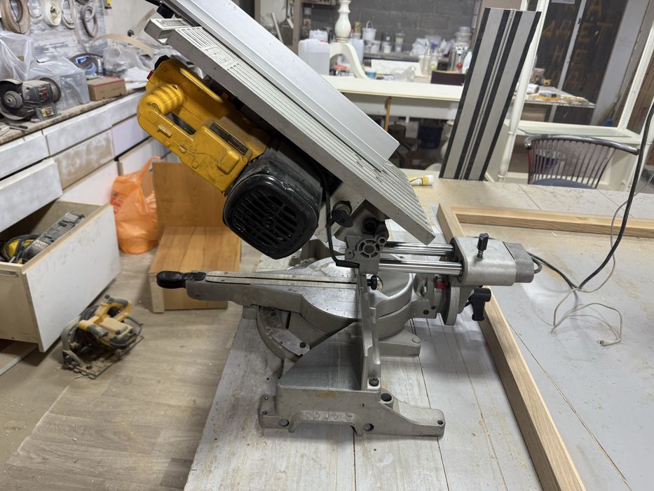 DeWalt углапил за 320000