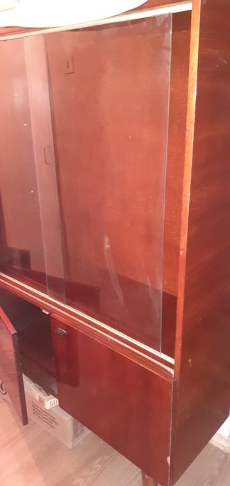 Продается сервант Беларуссия. Б/У