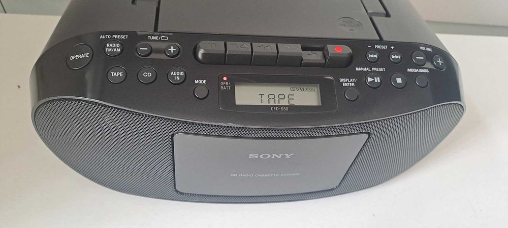 Sony CFD S 50 radio casetofon CD boombox muzica vintage colectie