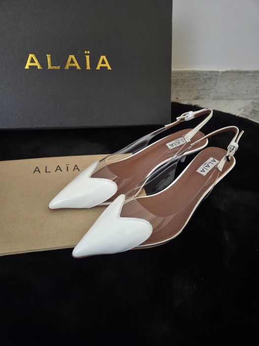 Pantofi Alaia Le Cœur Alb