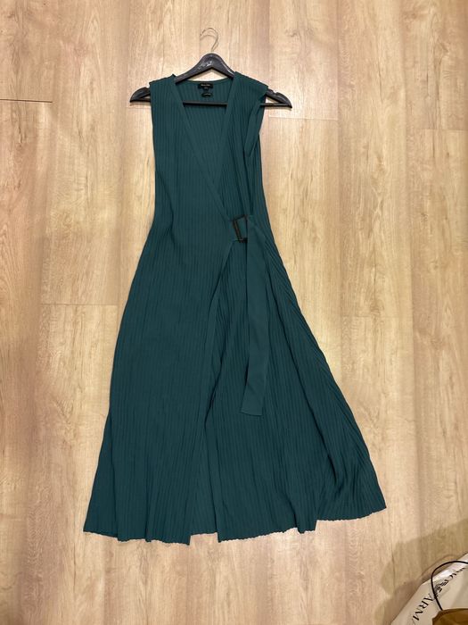 Платье Massimo Dutti зеленое
