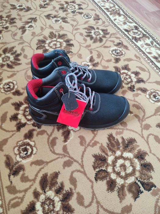 Продам спец одежду