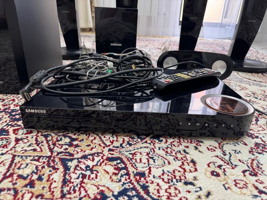 Продам Акустическую систему б/у в идеальном состоянии