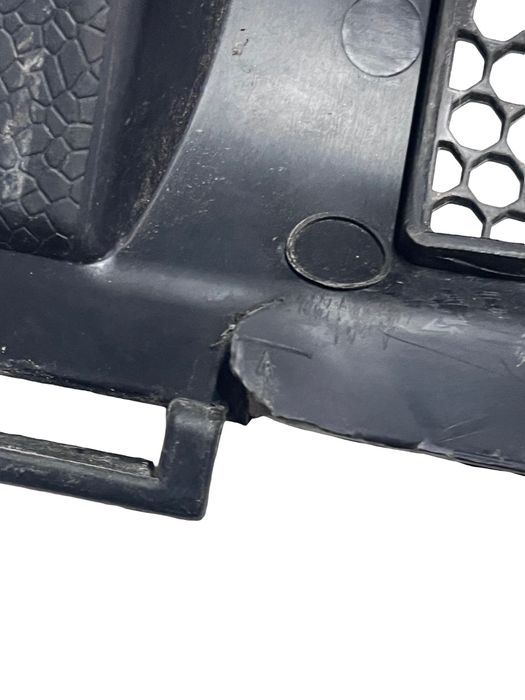 Grila/Ornament Parbriz Dreapta Fata Peugeot 301 2012 - > 9678833380