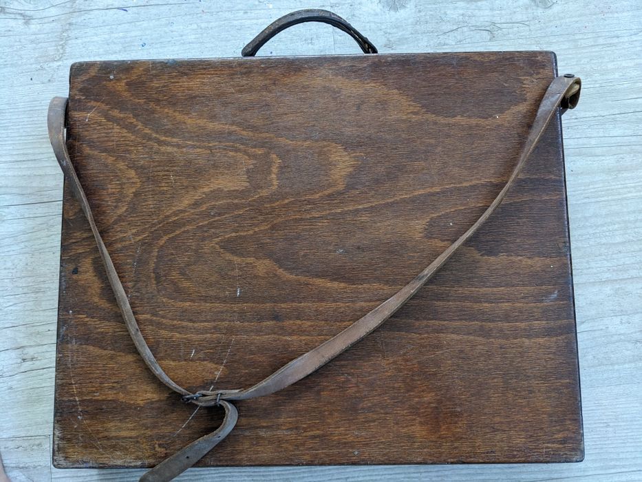 Много стара (антична) кутия за рисуване - дърво. Палитрата на Майстора