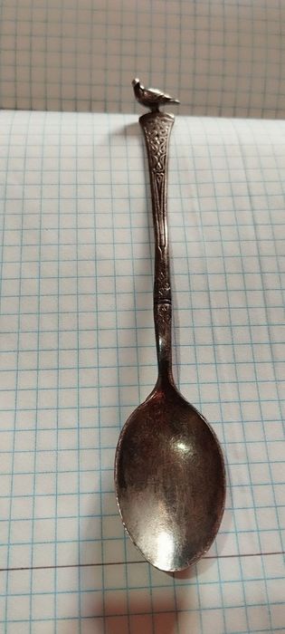 Брошки серебро и ложка серебро коллекционные