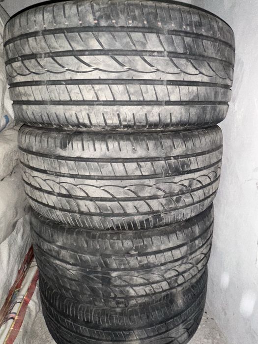 Продам резину 245/40r18 4 шт