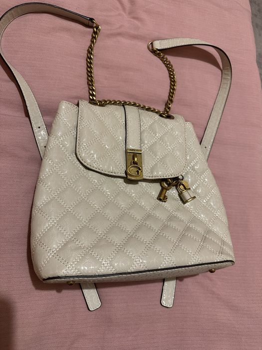 Раница Guess Gaia бежово